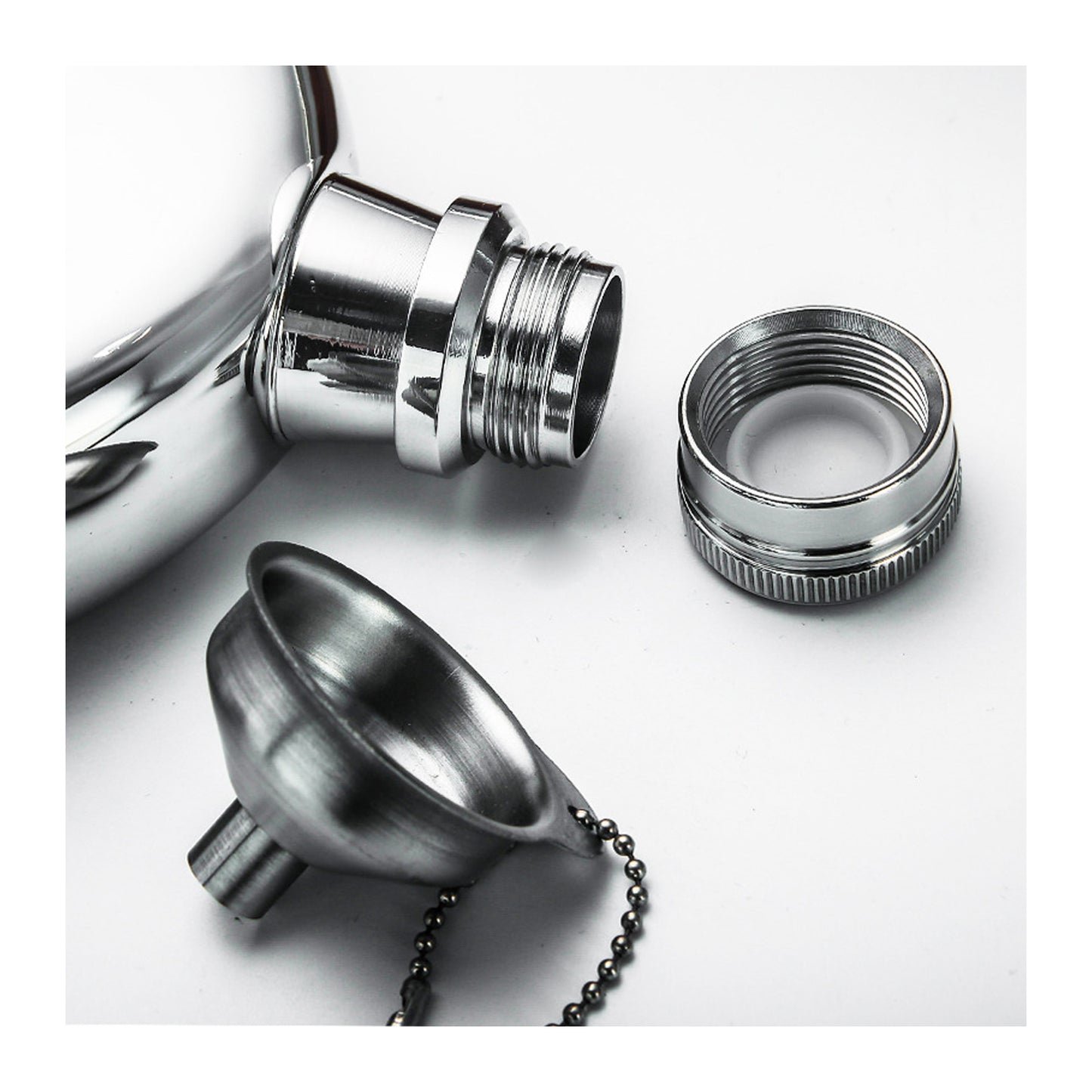 Honest 304 Stainless Steel Hip Flask 17oz Large Capacity Outdoor Liquor Flask Gift Set with Funnel